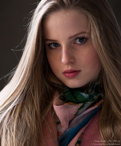 Diana  - an 18-year-old natural blonde girl photographed in October 2020 by Serhiy Lvivsky, picture 17