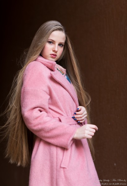 Diana  - an 18-year-old natural blonde girl photographed in October 2020 by Serhiy Lvivsky, picture 22