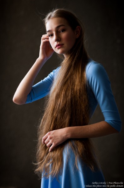 Justyna - a 16-year-old fair-haired girl photographed in June 2018 by Serhiy Lvivsky, picture 11