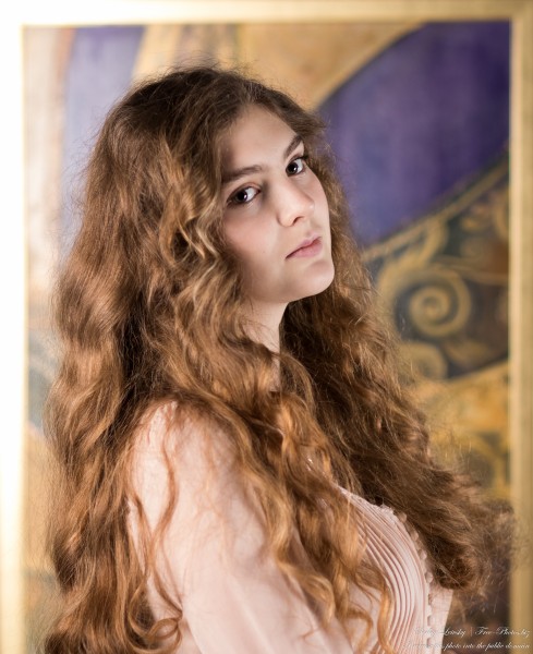 Kornelia - a 15-year-old girl with curly hair photographed in March 2023 by Serhiy Lvivsky, picture 12