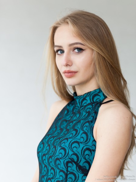 Lila - a 15-year-old natural blonde girl photographed in May 2017 by Serhiy Lvivsky, picture 5