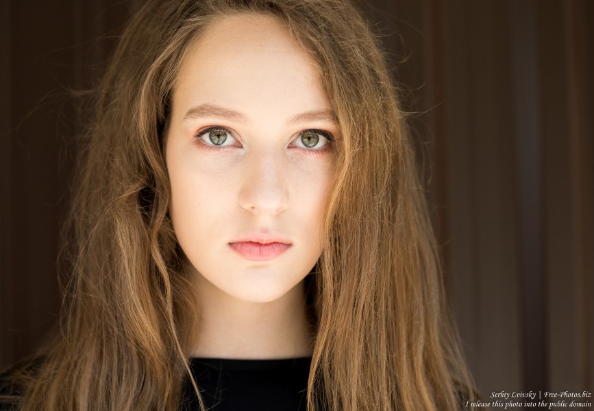 Nastia - a 16-year-old girl with natural fair hair photographed in June 2019 by Serhiy Lvivsky, picture 4