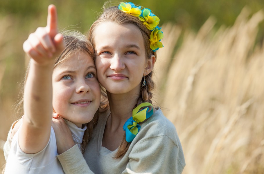 two beautiful Catholic girls photographed in October 2014, picture 9