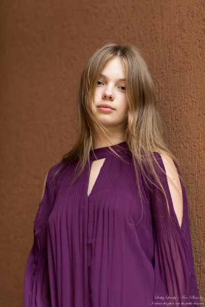 Ustyna - a 17-year-old natural fair-haired girl photographed in September 2021 by Serhiy Lvivsky, picture 4