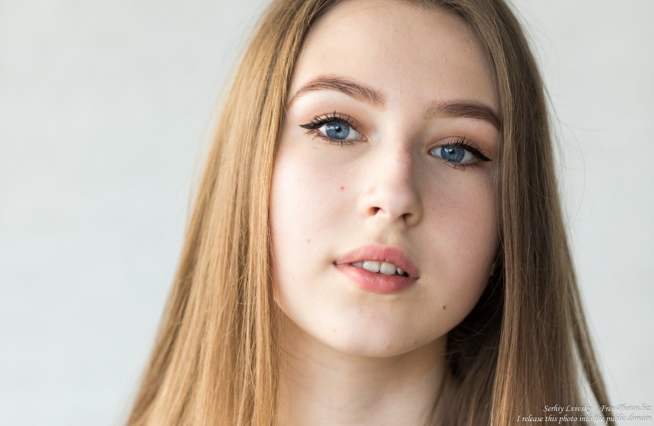 Vika - a 17-year-old girl with blue eyes and natural fair hair photographed in June 2019 by Serhiy Lvivsky, picture 11