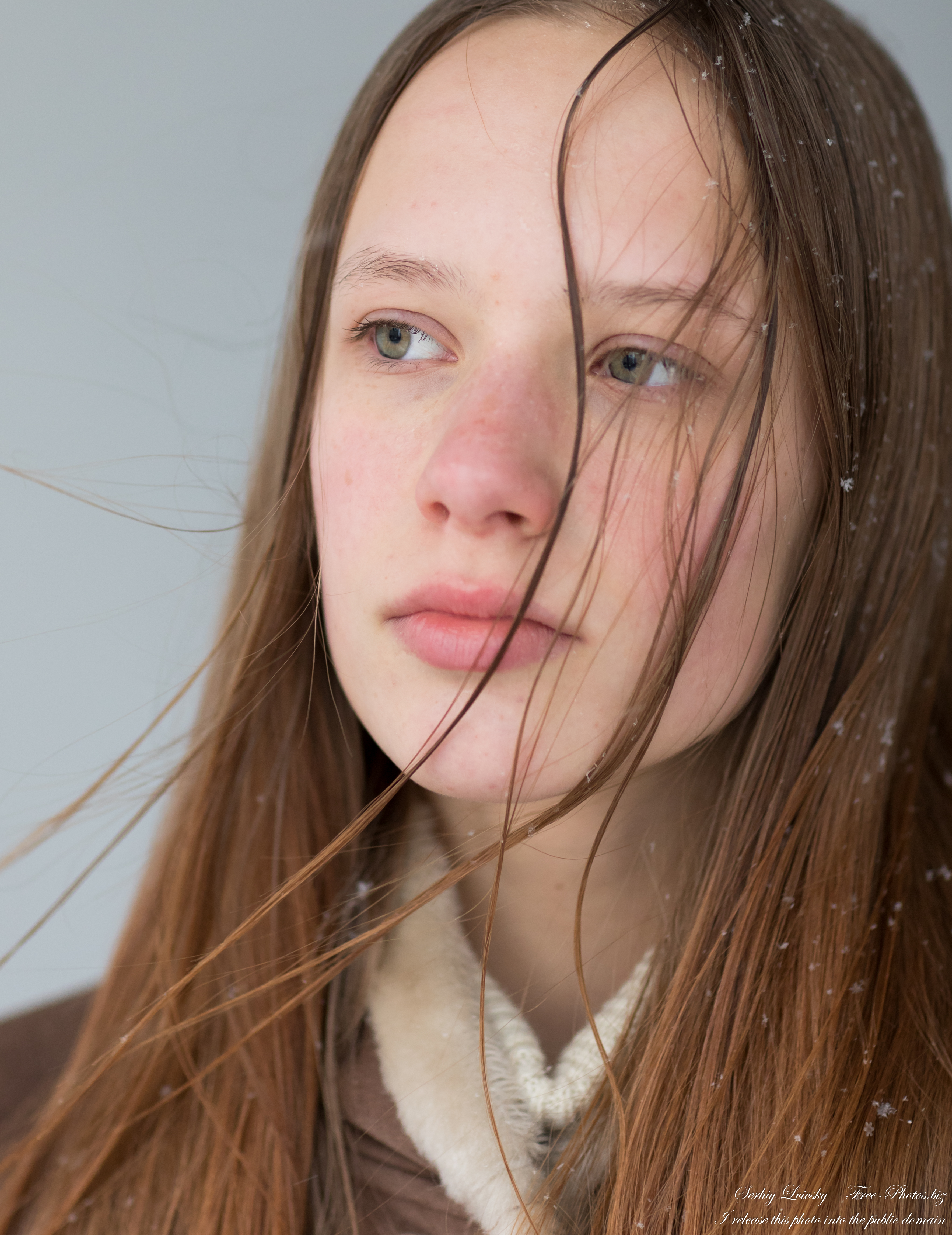 Tania - a 15-year-old natural fair-haired girl photographed by Serhiy Lvivsky in January 2022, picture 2