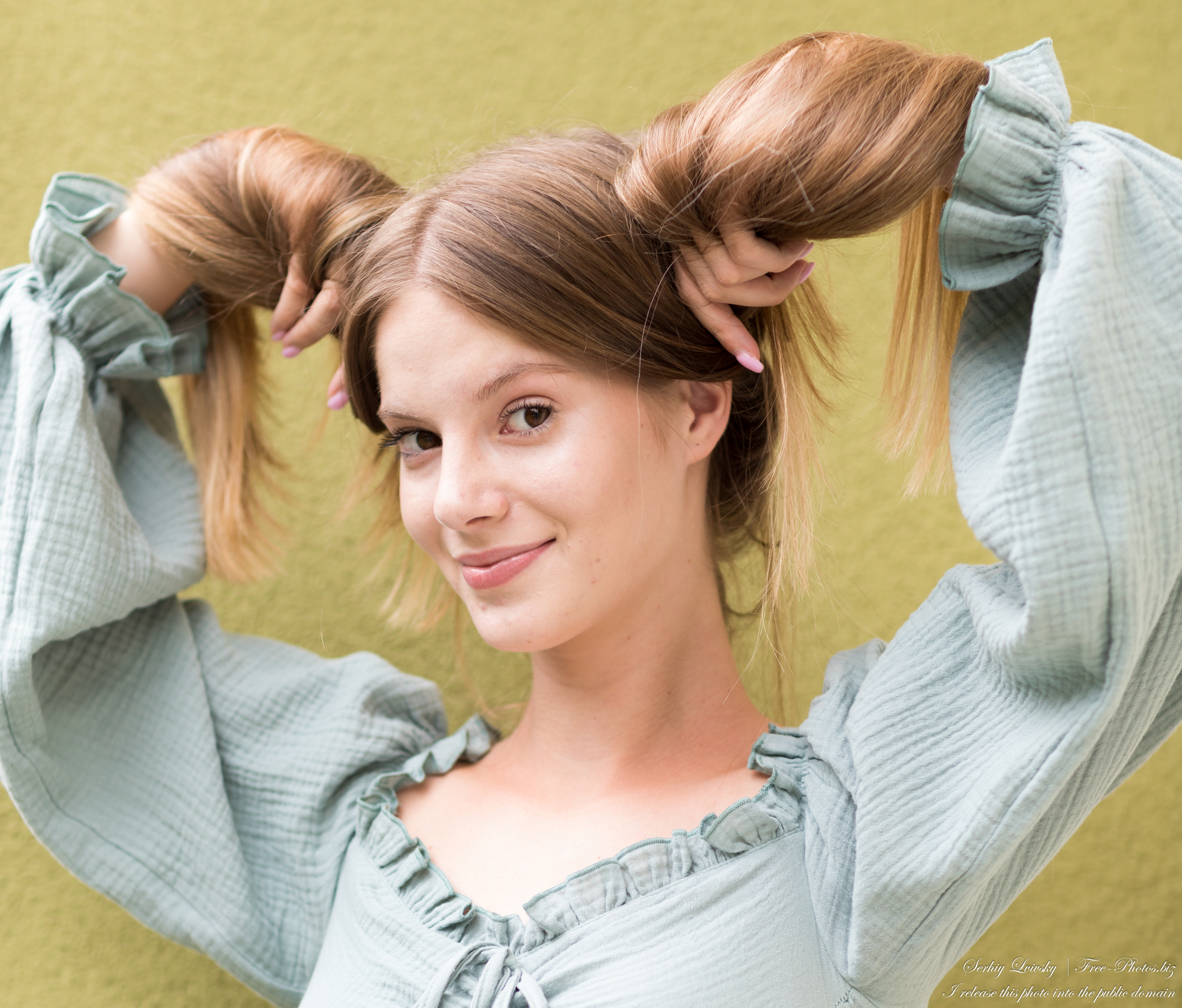 Vika - an 18-year-old girl with natural fair hair, the third photoshoot, taken in August 2023 by Serhiy Lvivsky, picture 49