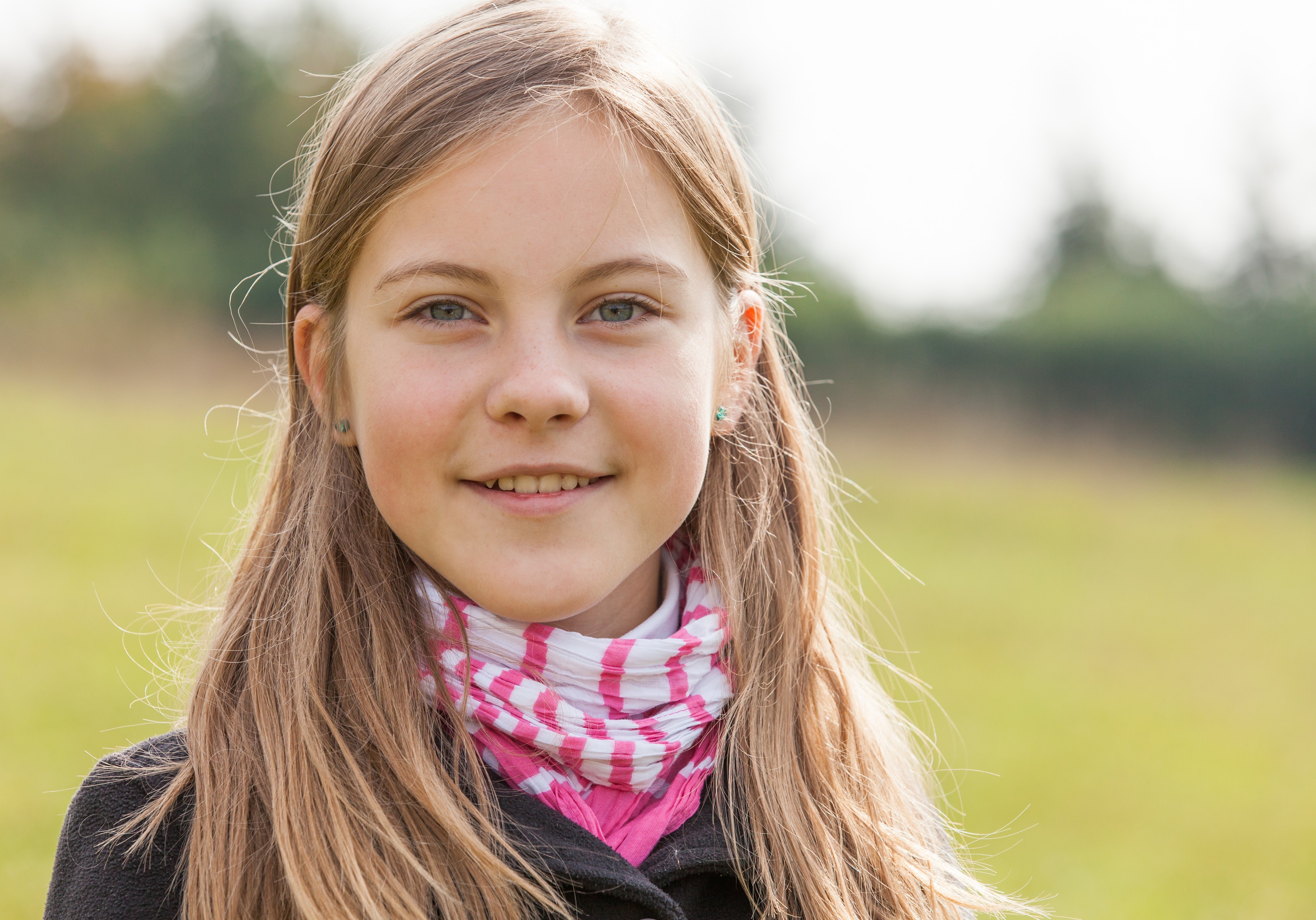 an amazingly beautiful young Catholic girl photographed in October 2014, picture 12