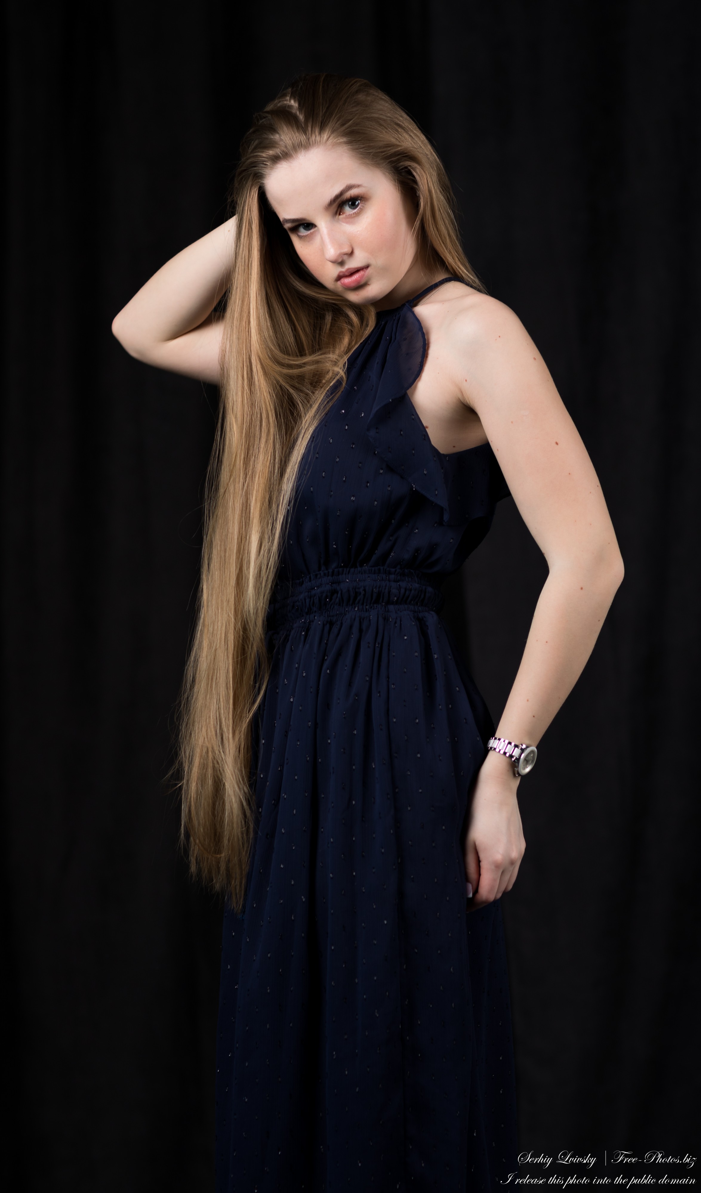 Diana - a 20-year-old girl with natural blonde long hair photographed in May 2023 by Serhiy Lvivsky, picture 4