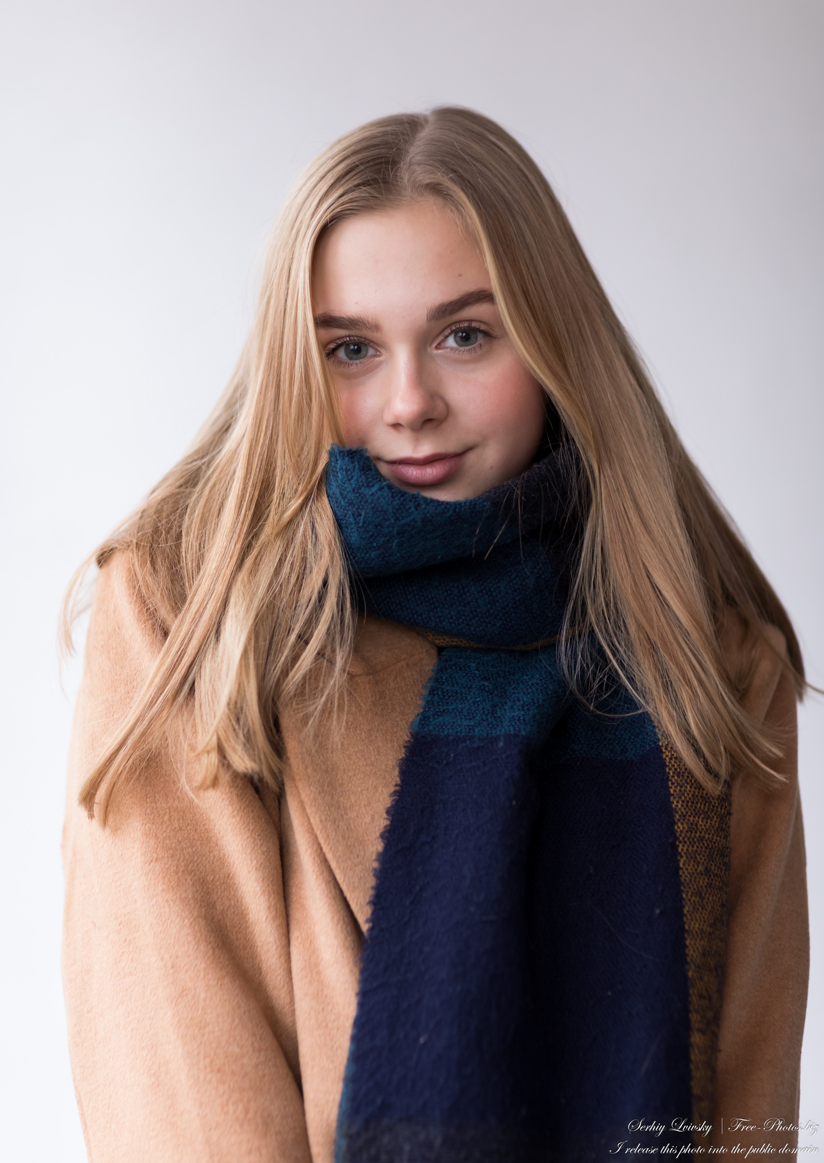 Emilia - a 15-year-old natural blonde Catholic girl photographed in November 2020 by Serhiy Lvivsky, picture 12