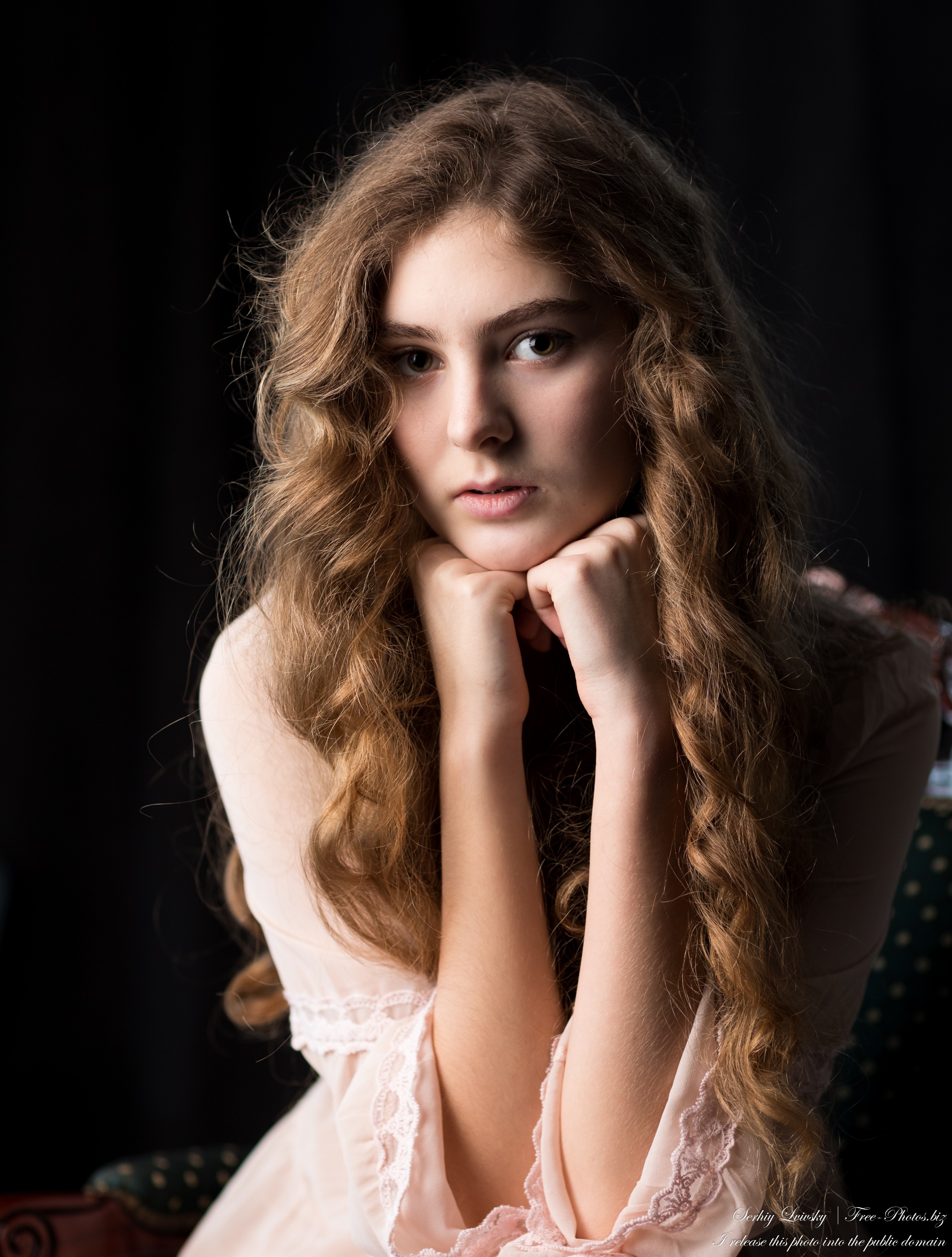 Kornelia - a 15-year-old girl with curly hair photographed in March 2023 by Serhiy Lvivsky, picture 8