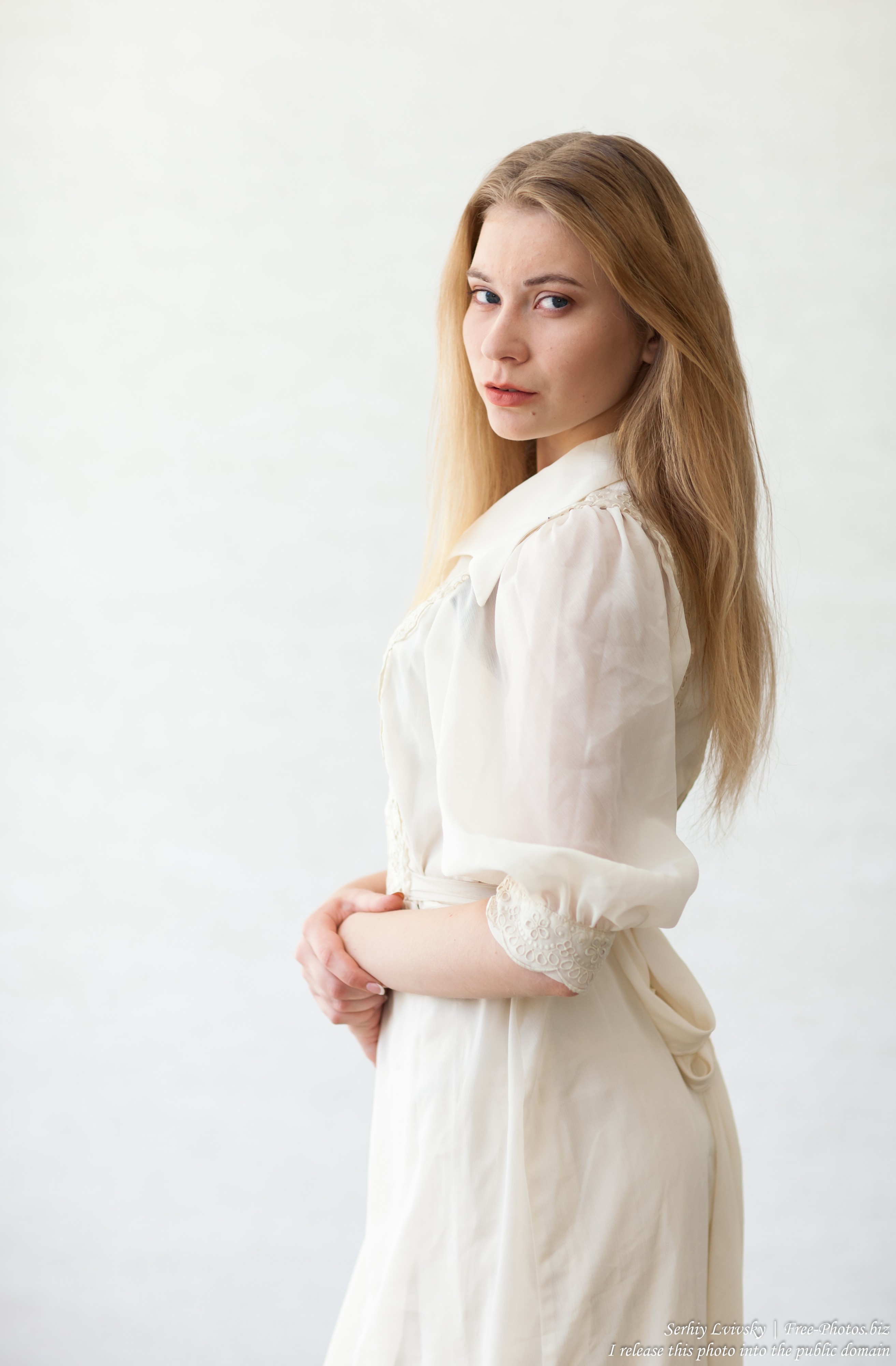 Vladyslava - an 18-year-old natural blonde girl photographed by Serhiy Lvivsky in June 2017, picture 10