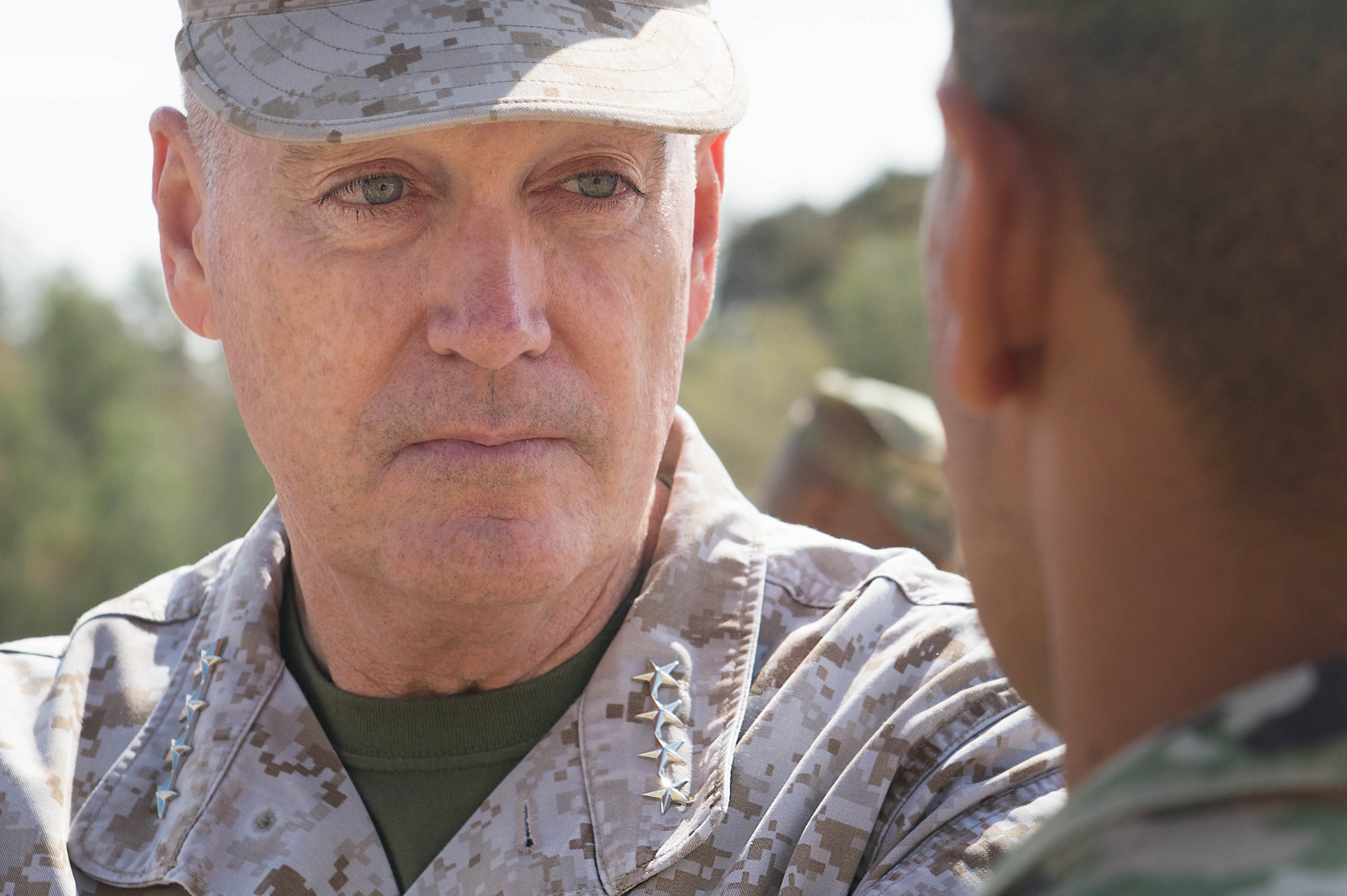 Marine Gen. Joseph F. Dunford Jr. talks with Soldiers, 2016