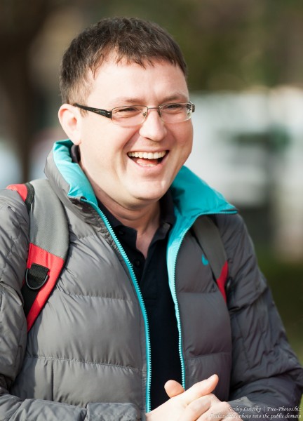 a laughing man photographed in December 2015 by Serhiy Lvivsky, picture 2