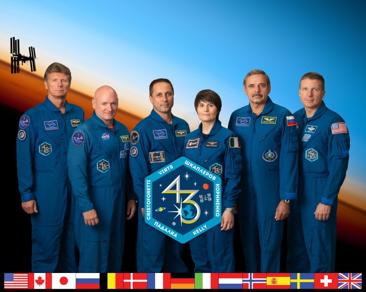 Expedition 43 crew portrait