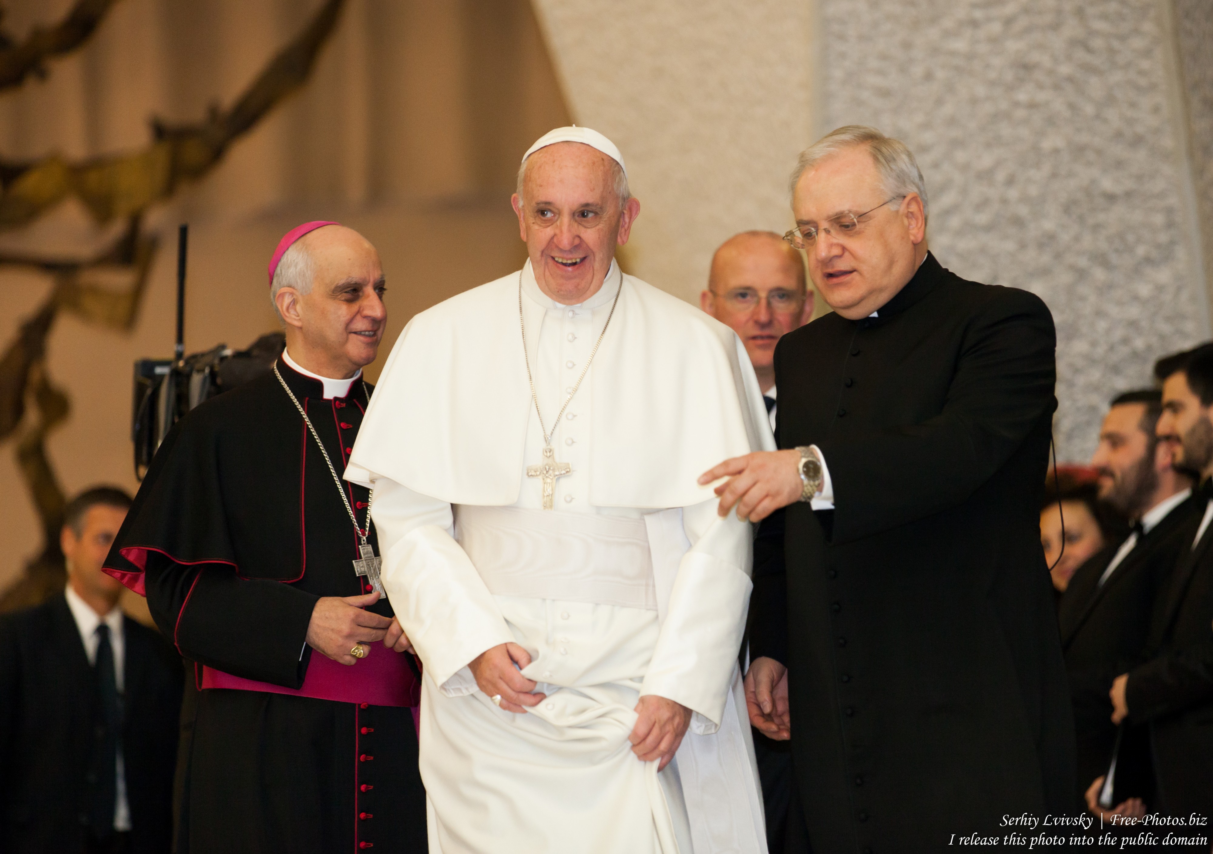 Pope Francis photographed in the Paul VI audience hall in January 2016 by Serhiy Lvivsky, picture 11