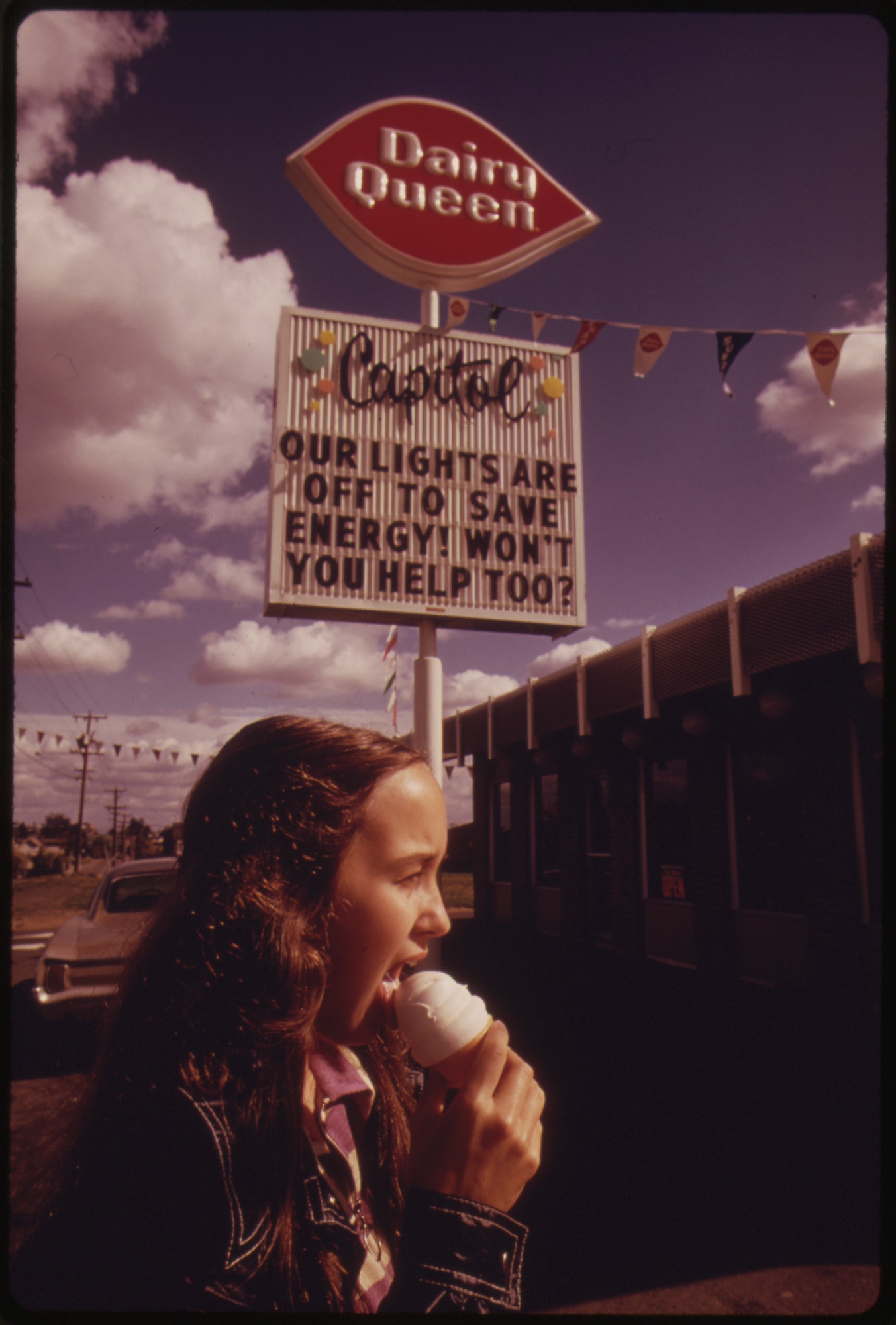 AFTER THE OREGON GOVERNOR BANNED NEON AND COMMERCIAL LIGHTING DISPLAYS, FIRMS USED THEIR UNLIT SIGNS TO CONVEY ENERGY... - NARA - 555390