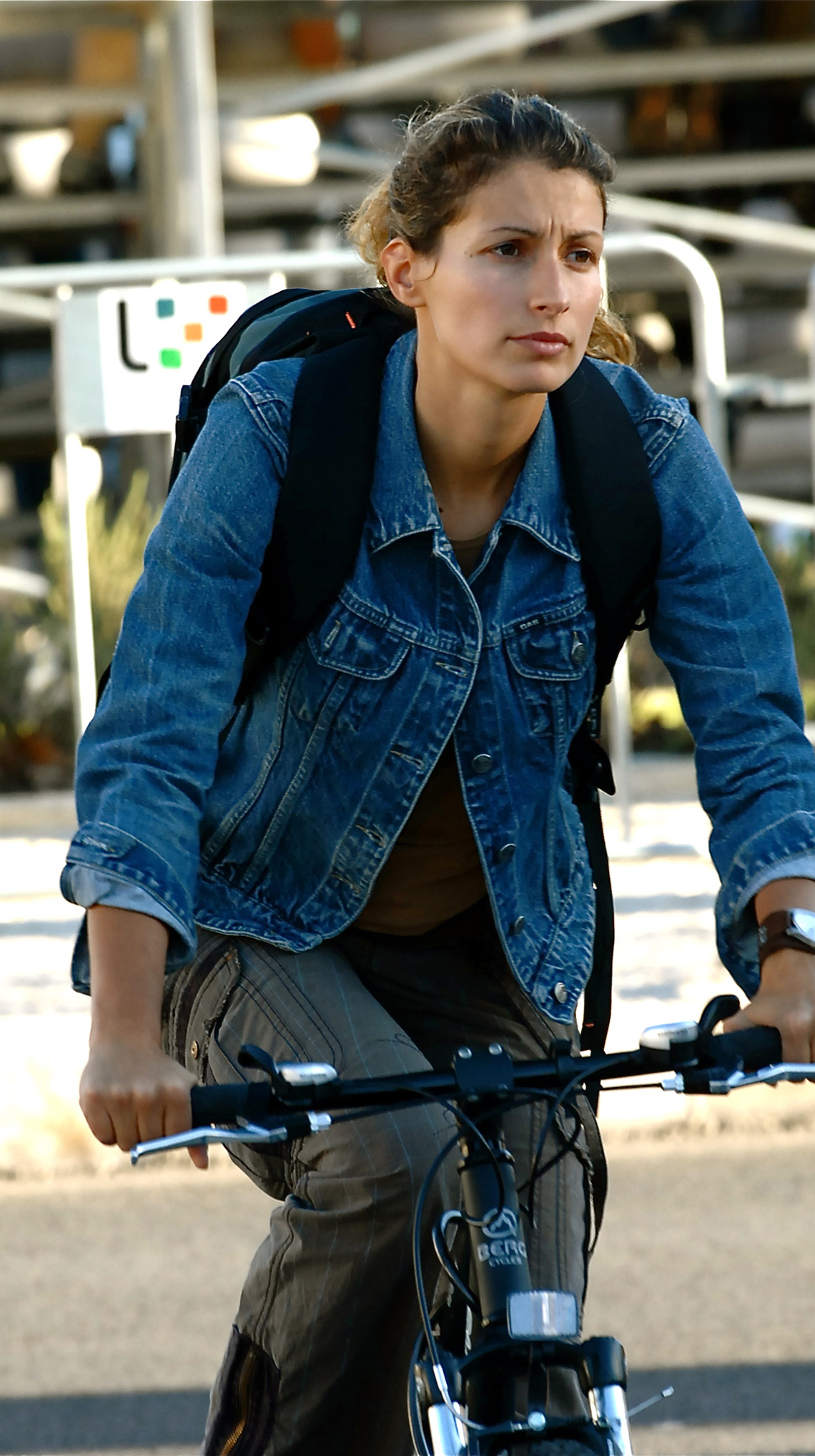 Chicas en Bici ||| Woman on a bicycle set