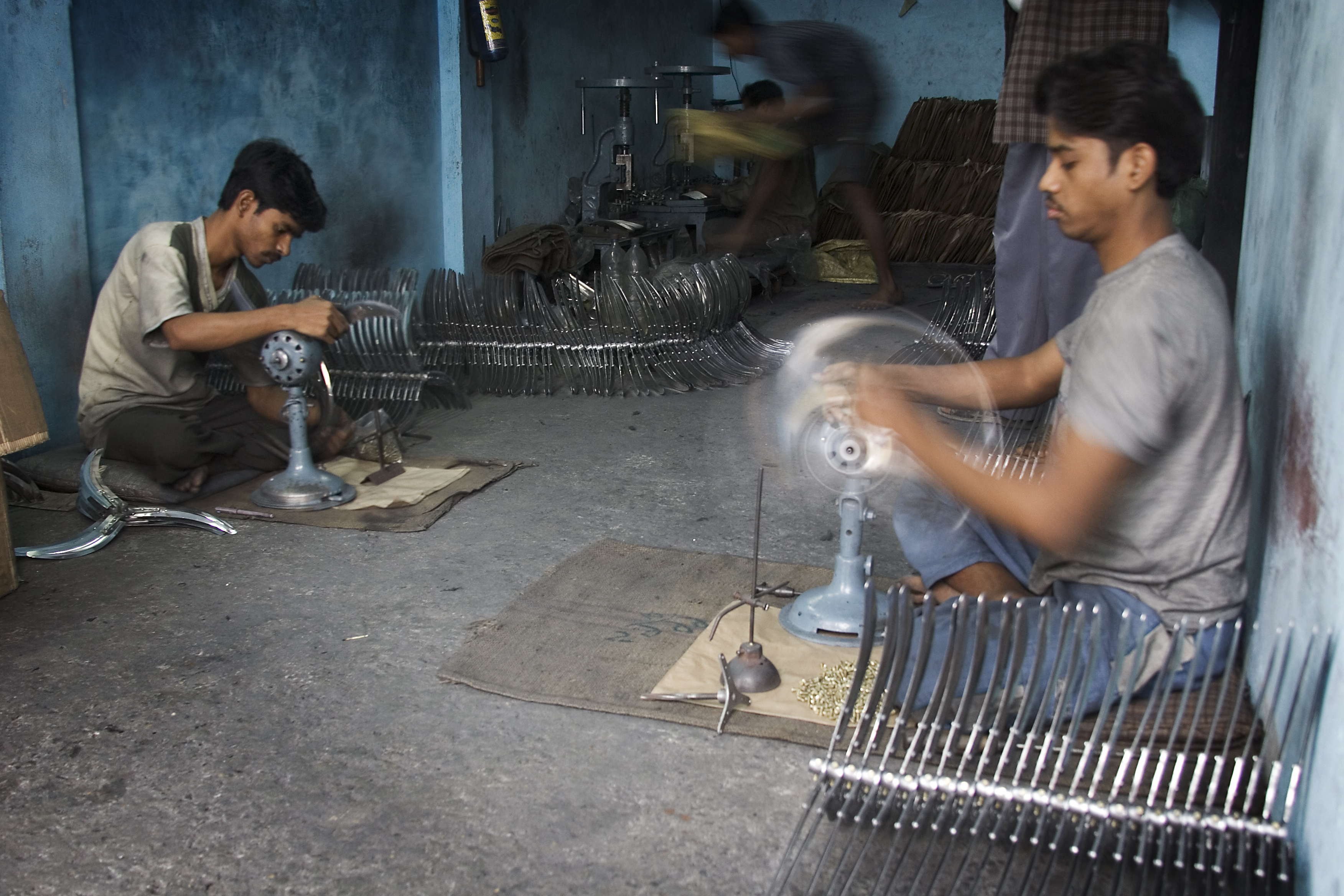 India - Varanasi electric fan factory - 1464