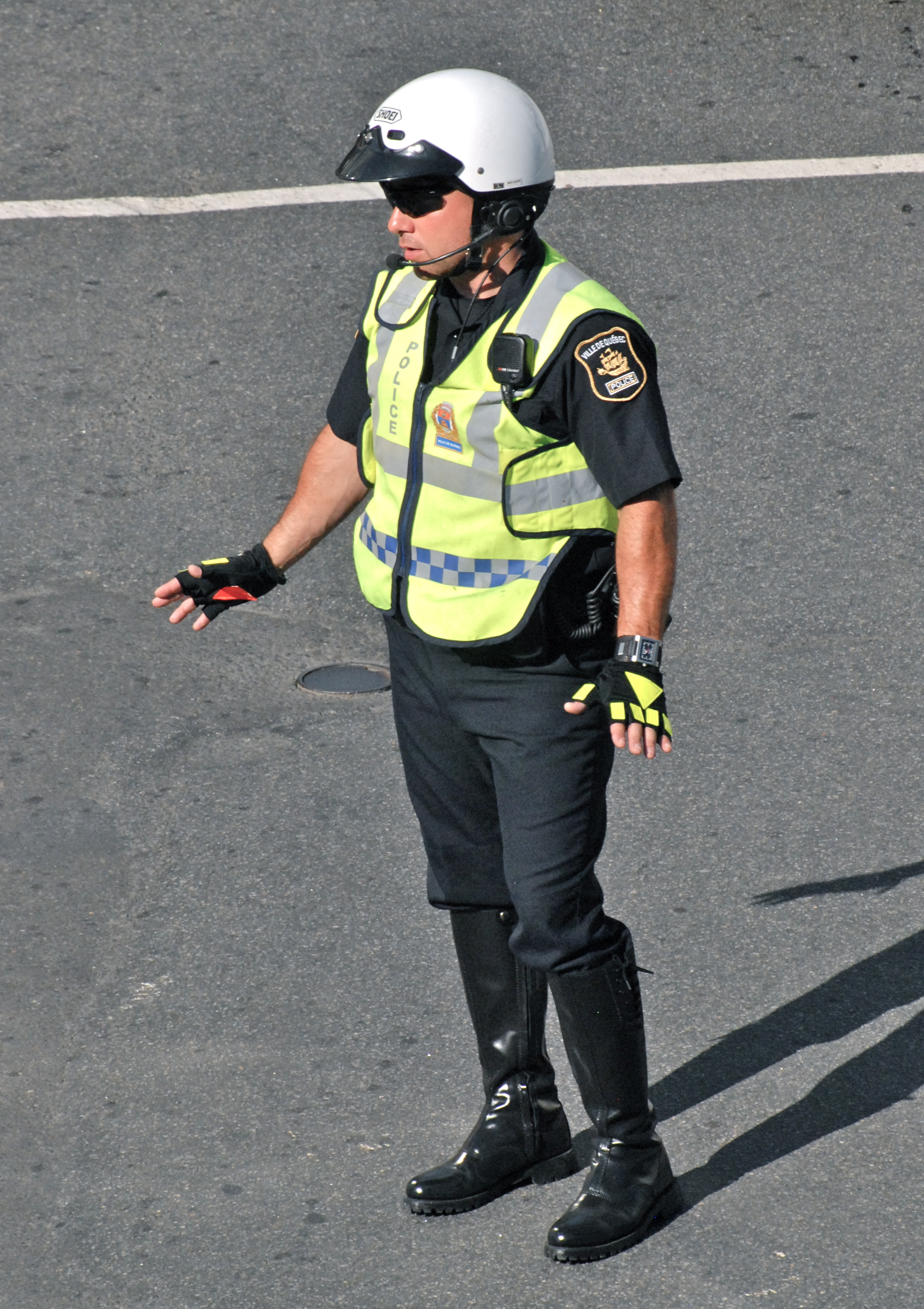 Policier unité moto Québec 2012-06-22