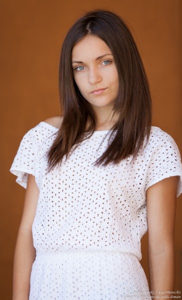 a brunette 14-year-old girl photographed in June 2015, picture 3