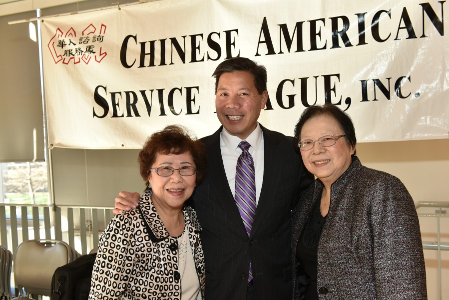 Bernie Wong, Chris Lu and Esther Wong, 2015 (2)