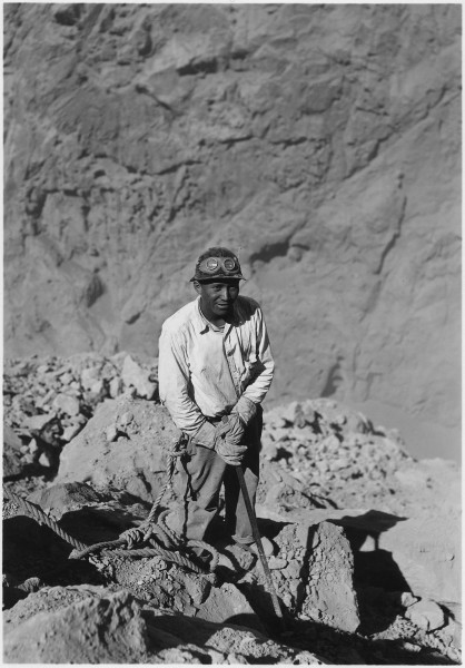 Indian laborer at Boulder Dam during construction - NARA - 298637