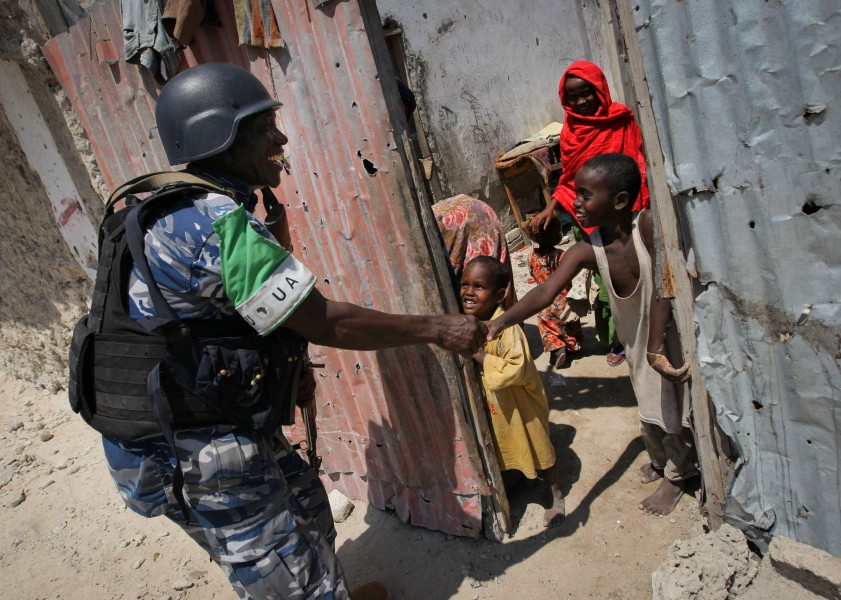 On foot patrol in Mogadishu with an AMISOM Formed Police Unit 06 (8171793444)