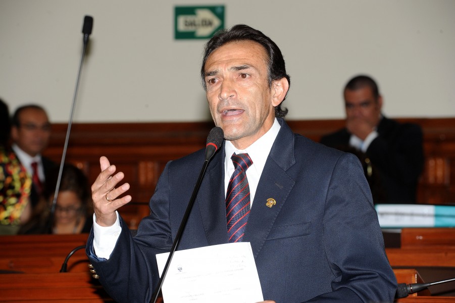 Parlamentario Héctor Becerril (7027793651)