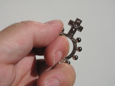 Using basque ring rosary