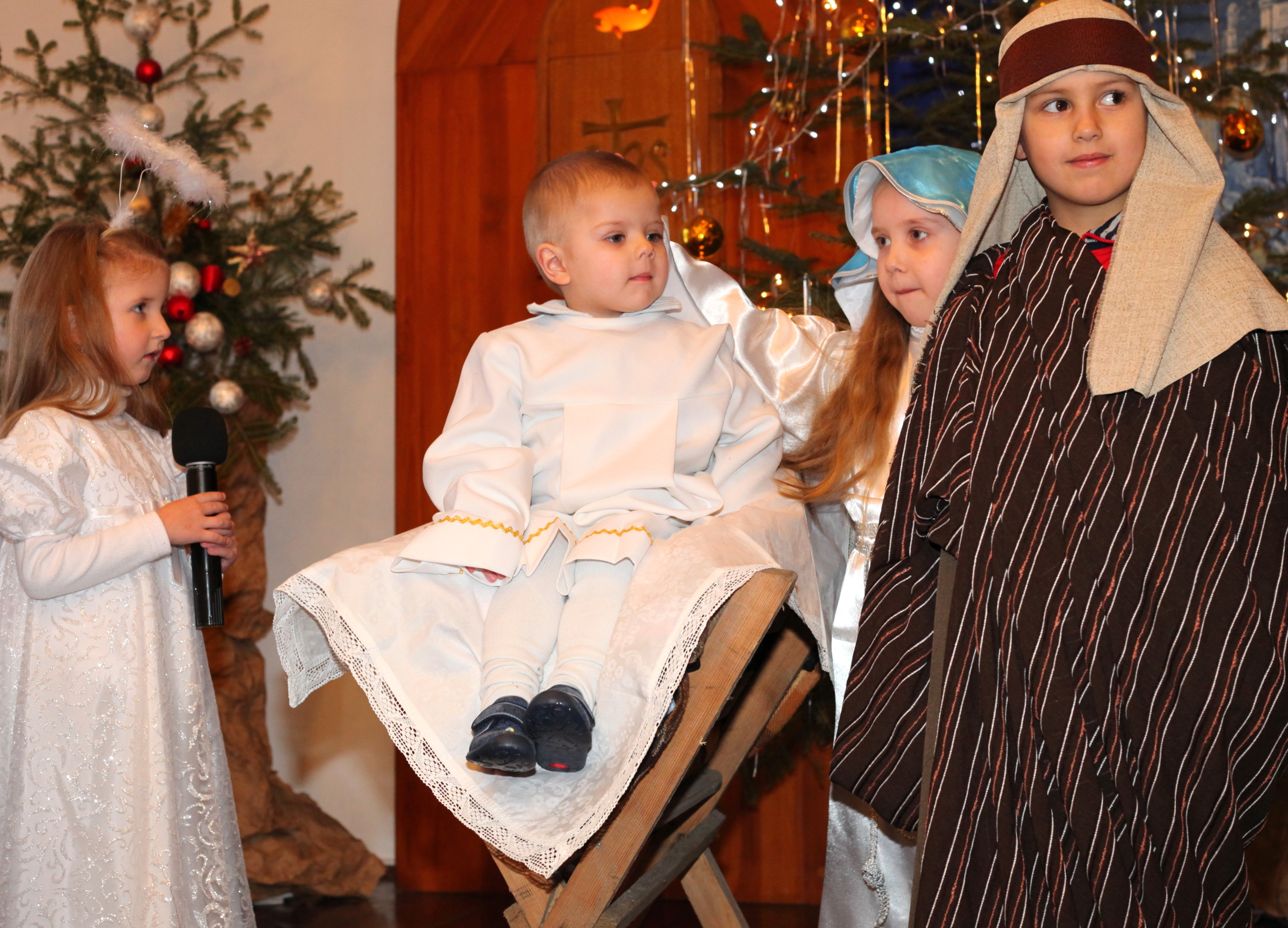the nativity performance in a Catholic kindergarten, photo 3