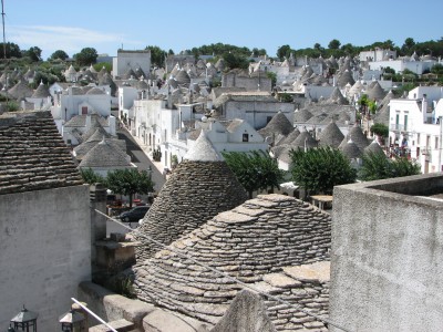 Free photo of Alberobello, Italy. This small town is famous for its trulli houses. Use the photo free of charge!<br>Name of photo's author: Free-Photos.biz<br>This photo was taken in: Alberobello, Italy