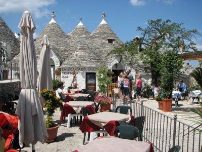 Free photo of Alberobello. This small town in the south io Italy is famous for its trulli buildings. It also has relics of saint Cosma and Damiano.<br>Name of photo's author: Free-Photos.biz<br>This photo was taken in: Alberobello, Italy