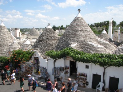 Free photo of Alberobello. This small town in the south io Italy is famous for its trulli buildings. It also has relics of saint Cosma and Damiano.<br>Name of photo's author: Free-Photos.biz<br>This photo was taken in: Alberobello, Italy