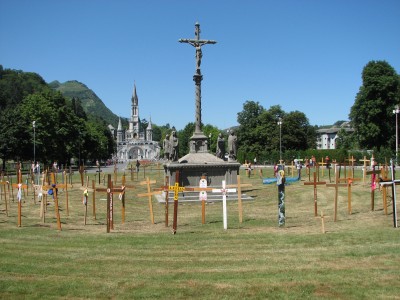 Free photo of Lourdes, France. Lourdes is a town lying in the foothills of the Pyrenees, famous for the Marian apparitions of Our Lady of Lourdes that have occurred in 1858 to Bernadette Soubirous.<br>Name of photo's author: Free-Photos.biz<br>This photo was taken in: Lourdes, France
