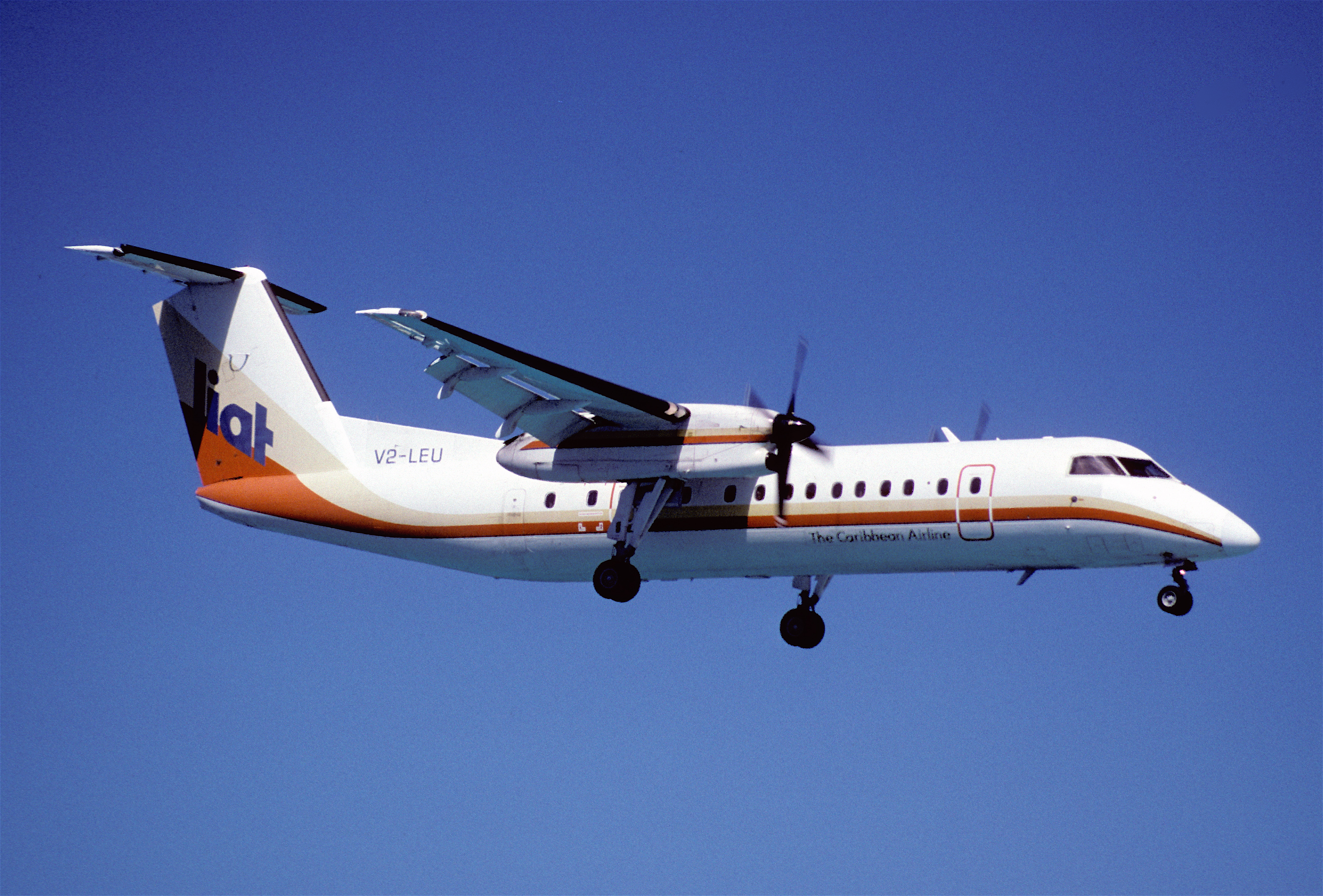50ak - LIAT DHC-8-311 Dash 8; V2-LEU@SXM;05.02.1999 (5410526816)