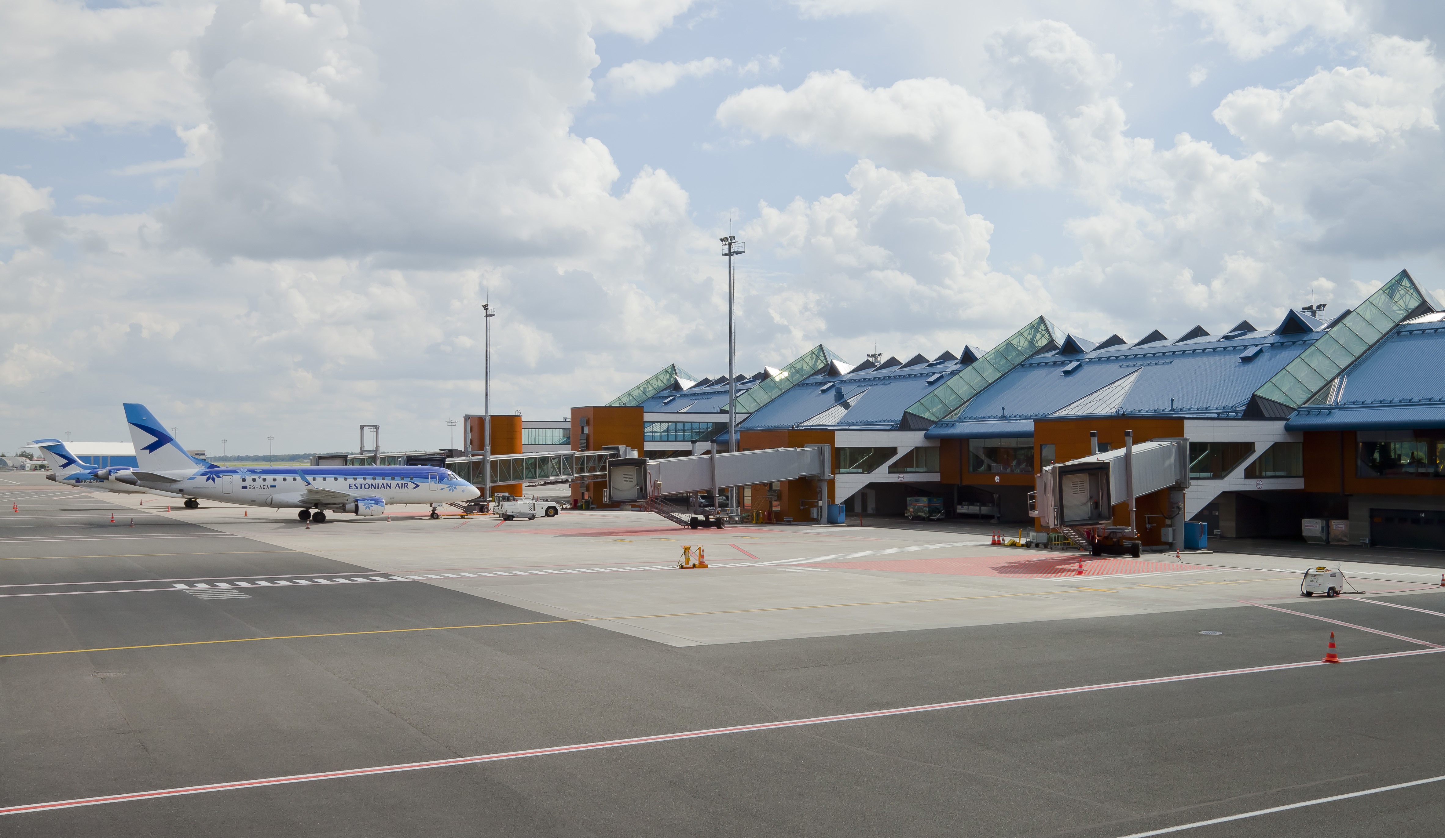 Aeropuerto Internacional de Tallinn, Estonia, 2012-08-05, DD 04