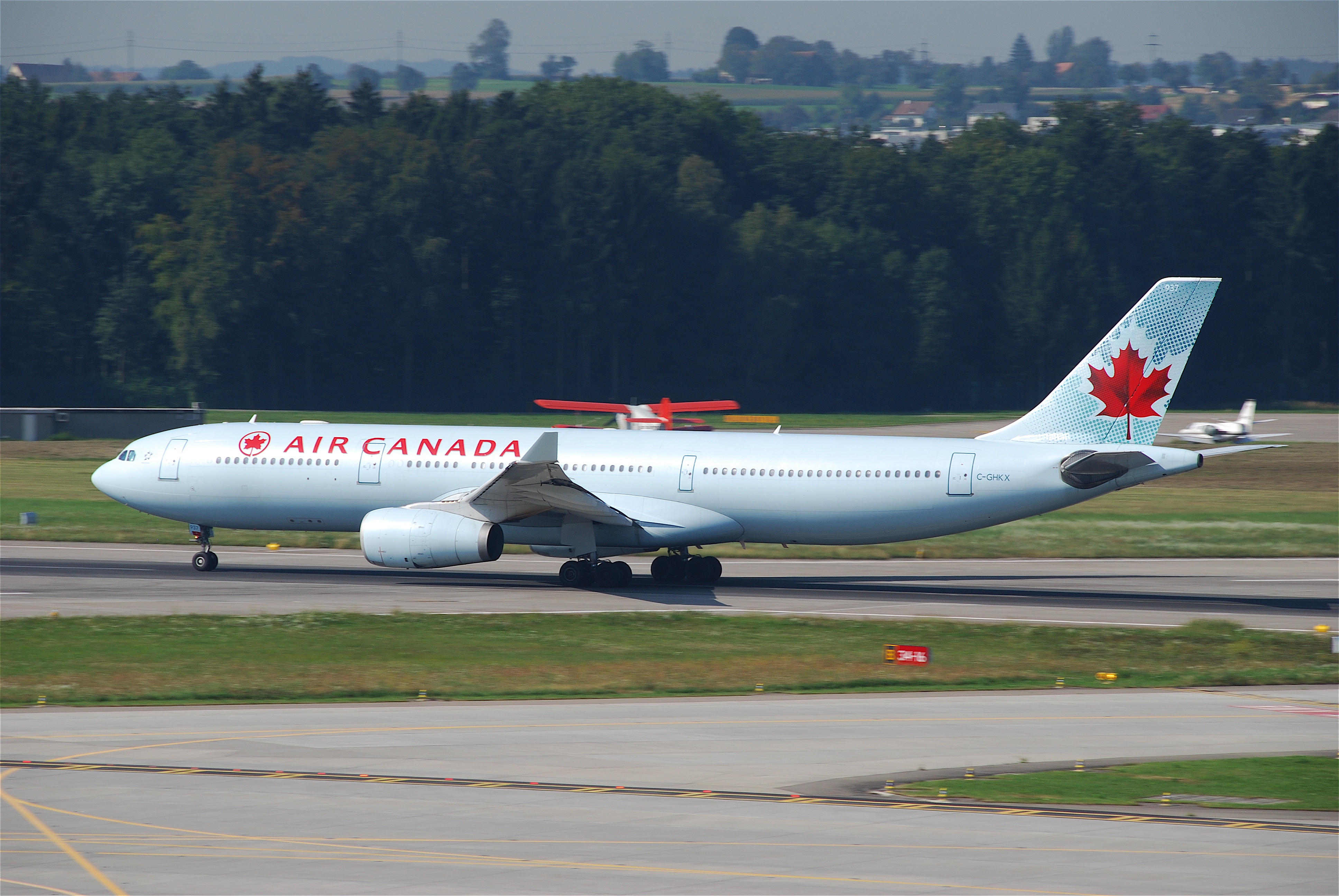 Air Canada Airbus A330-300; C-GHKX@ZRH;20.08.2009 551ba (4328938456)
