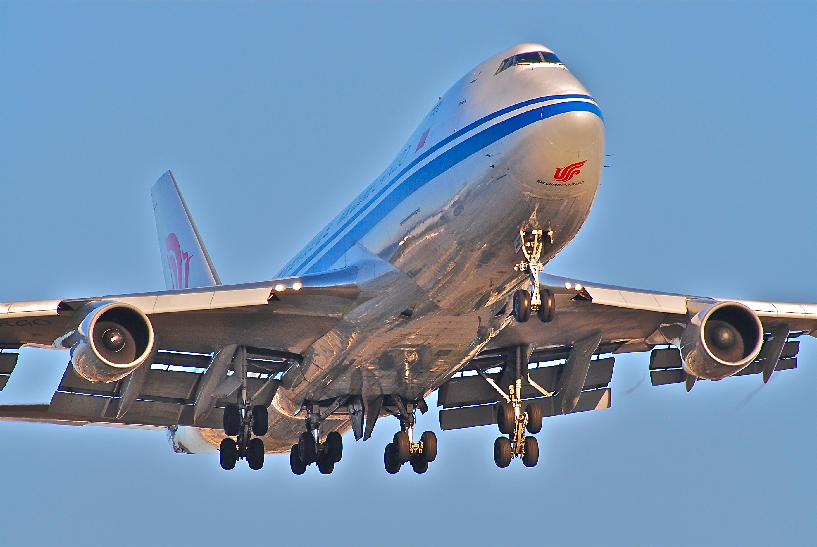 Air China Cargo Boeing 747-400F; B-2409@LAX;11.10.2011 623qm (6727875327)