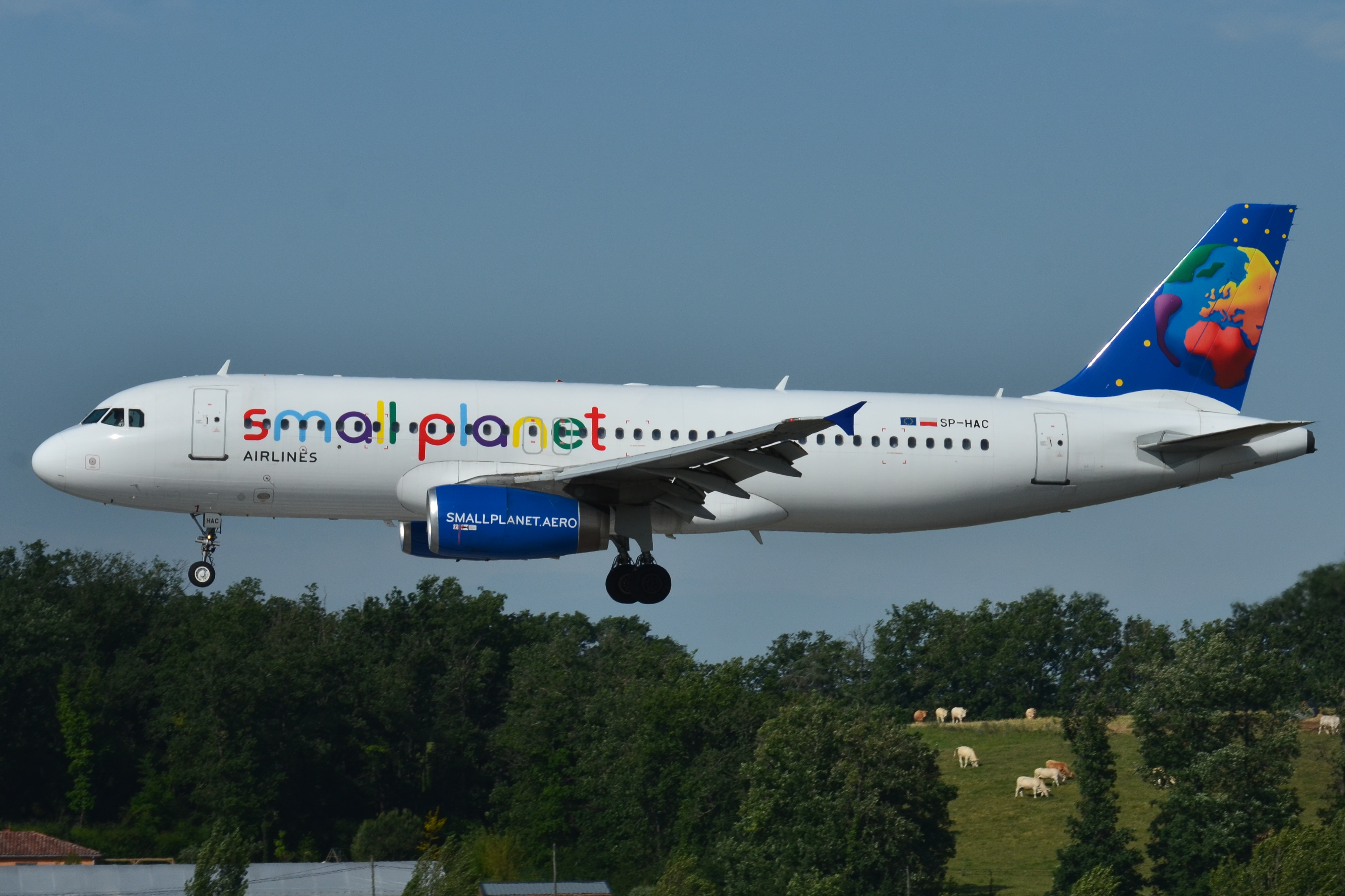 Airbus A320-200 Small Planet Airlines (Poland) (LLP) SP-HAC - MSN 739 (9645957043)