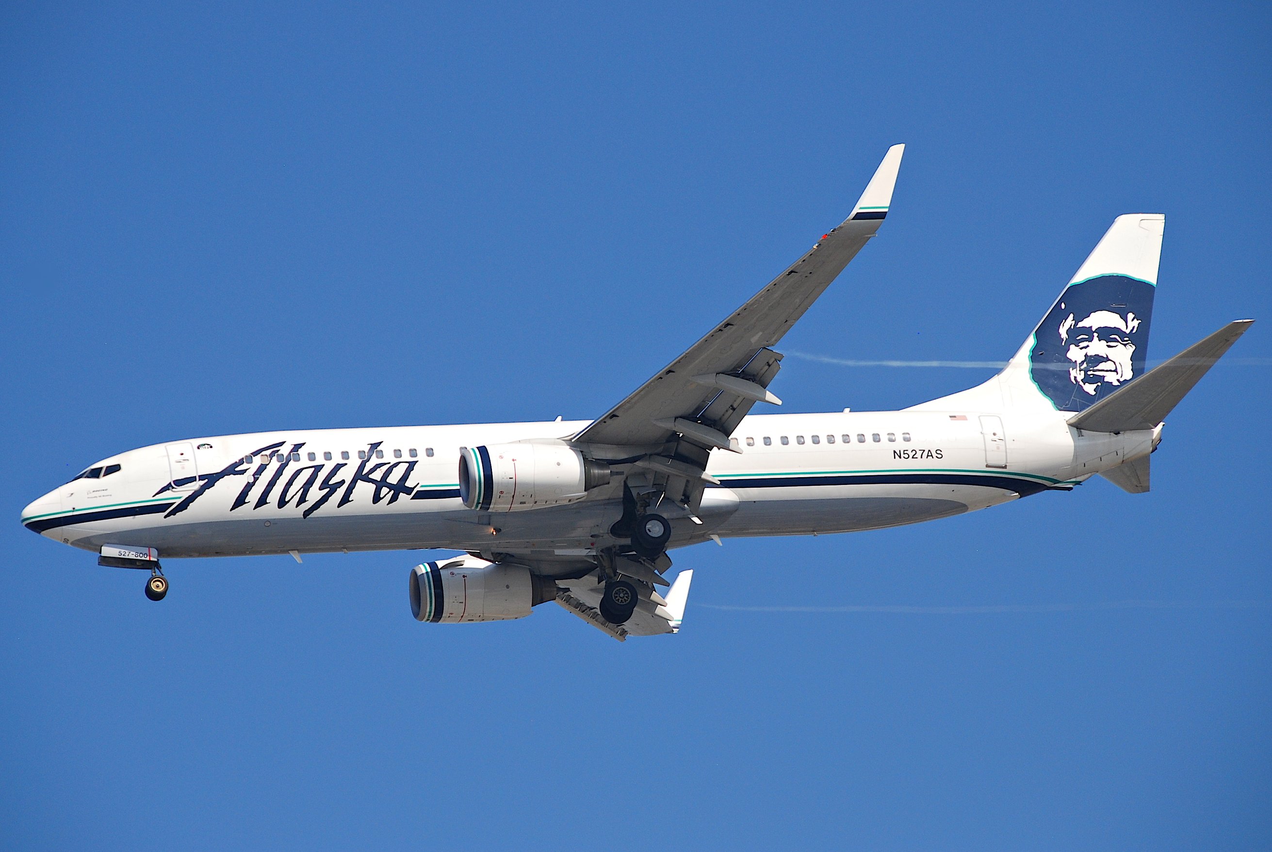 Alaska Airlines Boeing 737-800; N527AS@LAX;11.10.2011 623dx (6646136439)