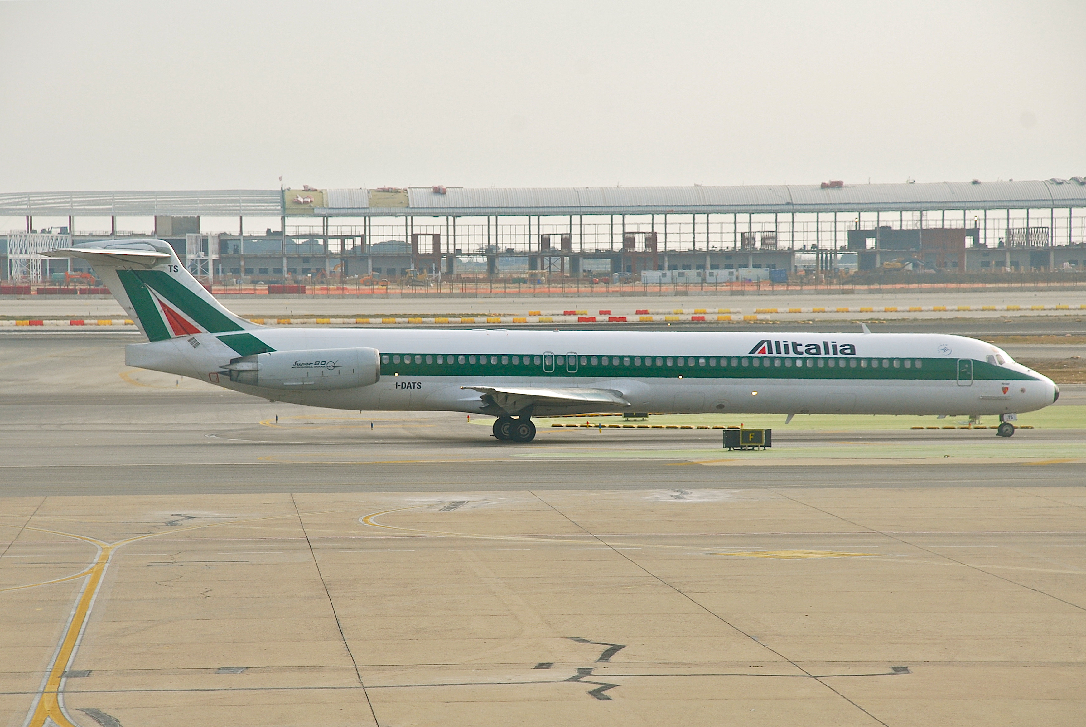 Alitalia MD-82, I-DATS@BCN,21.01.2007-447bt - Flickr - Aero Icarus