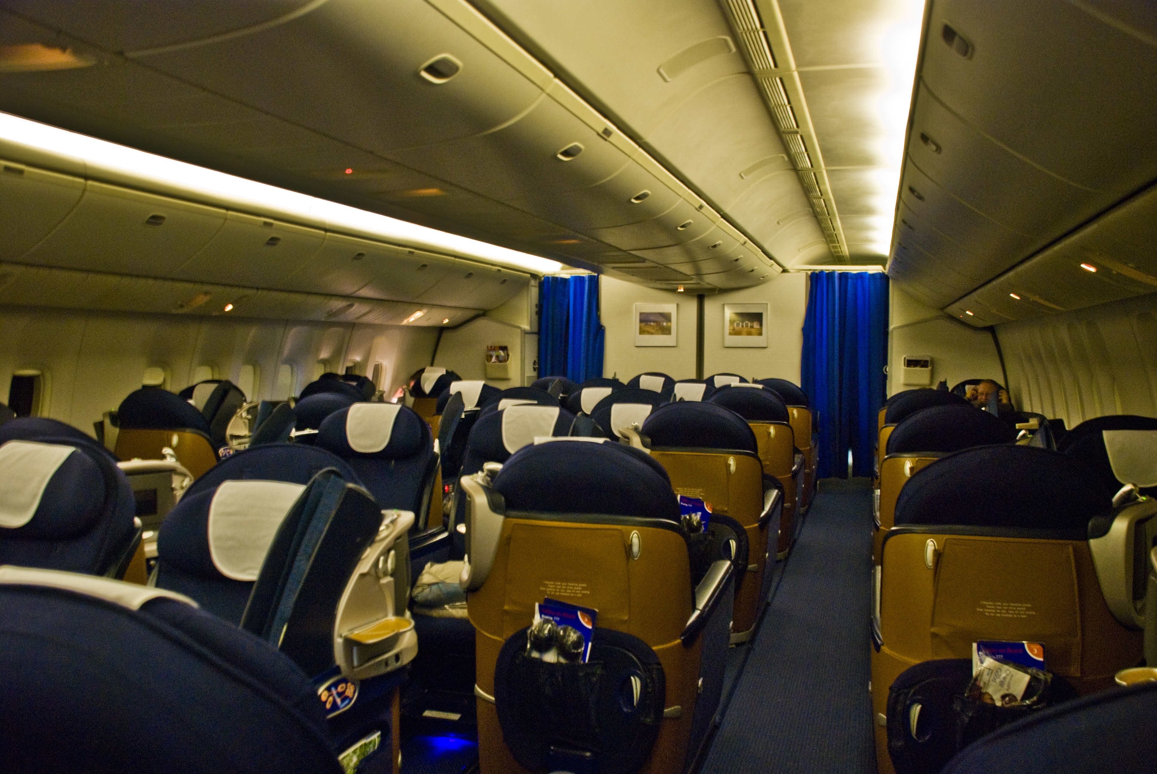 British Airways 777 Club World cabin