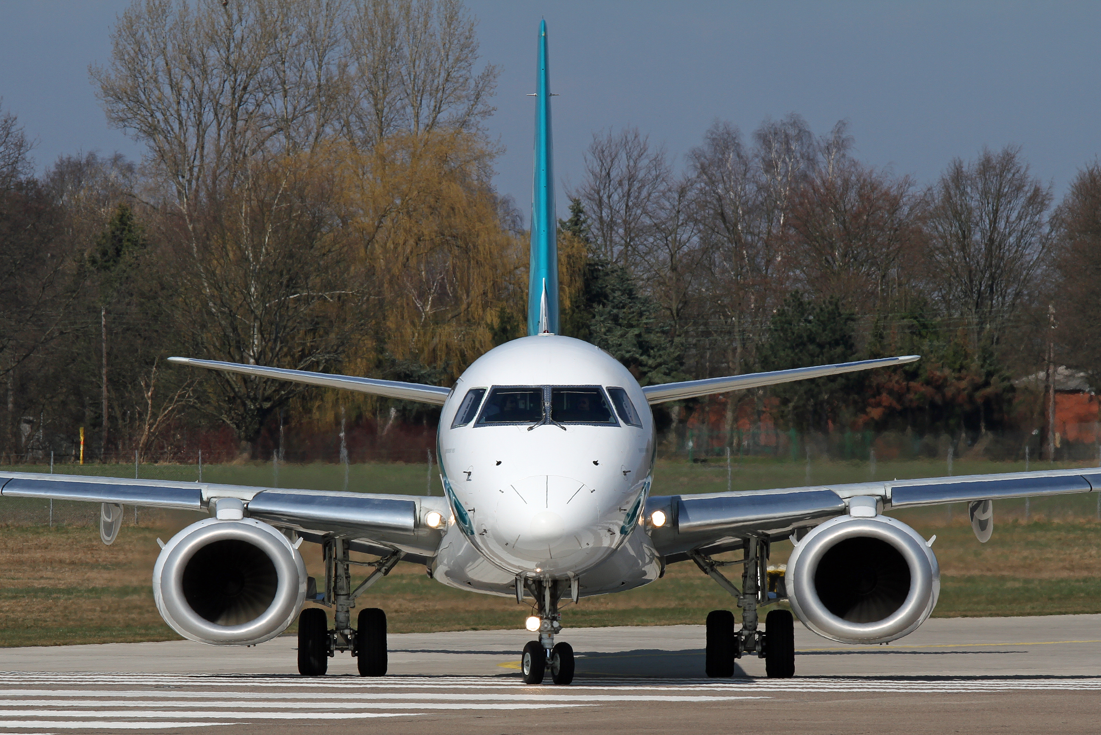 Embraer E-Jet front view