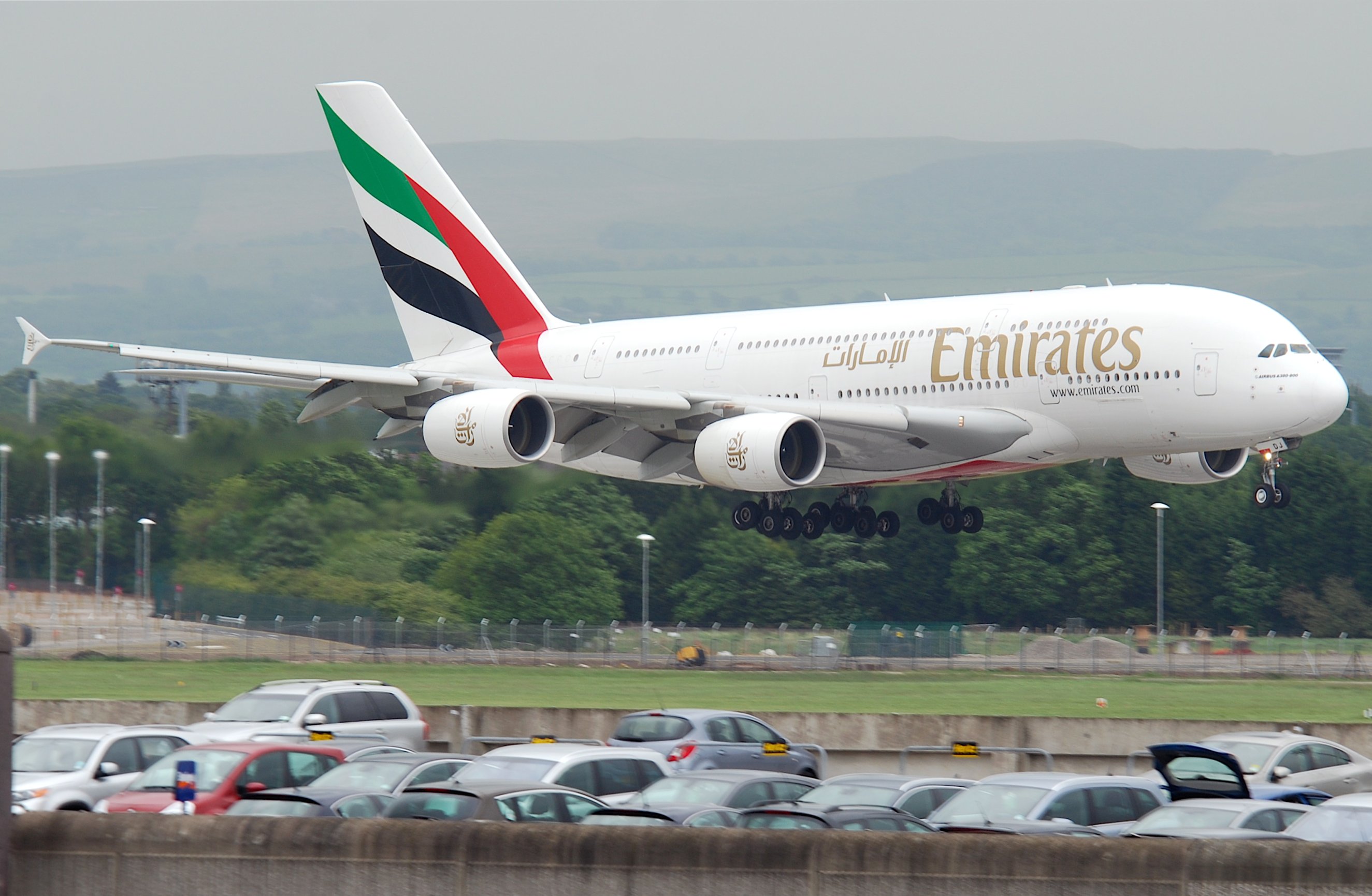 Emirates Airbus A380-861; A6-EDJ@MAN;15.05.2011 597eb (5773892860)