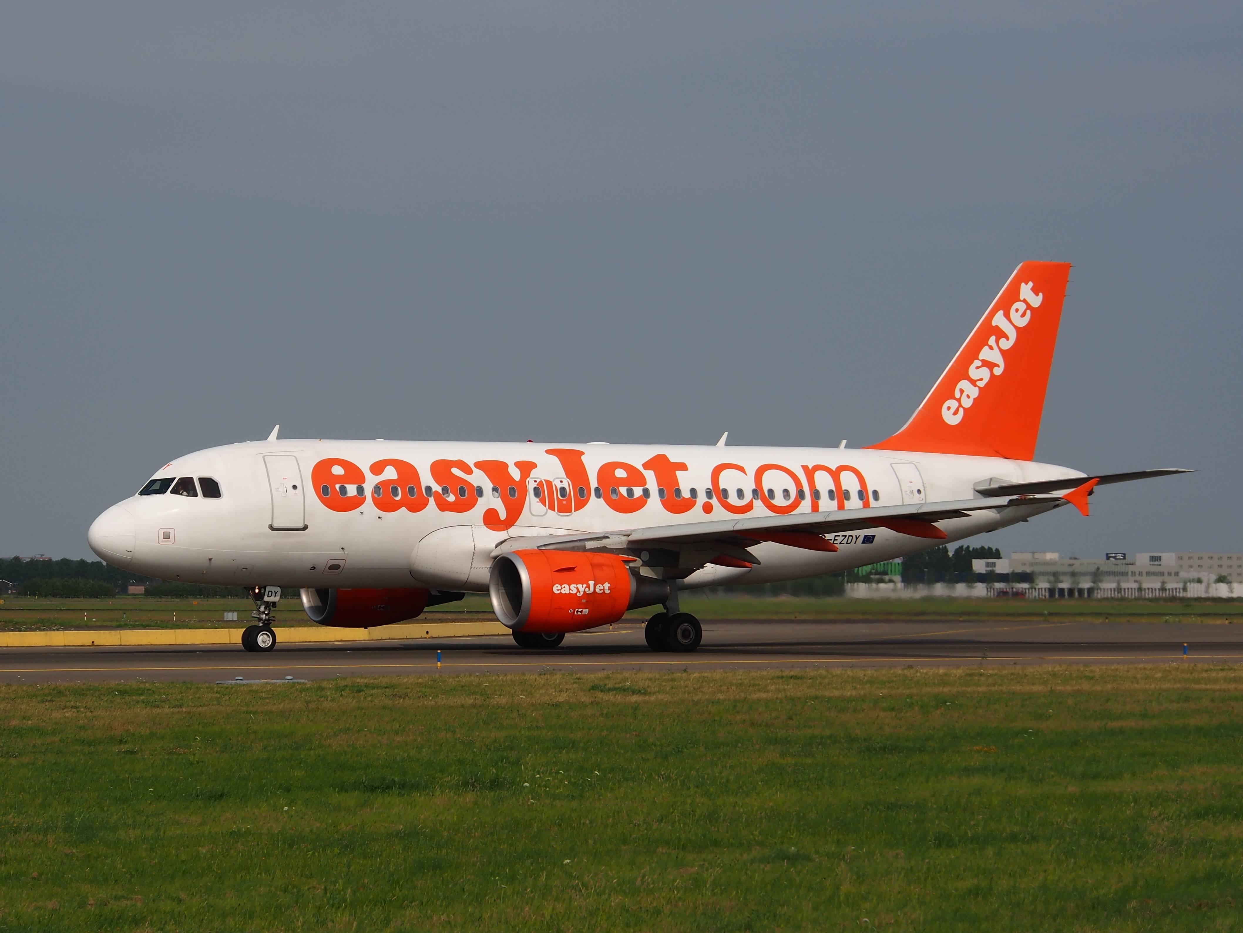G-EZDY easyJet Airbus A319-111 - cn 3763 pic1 