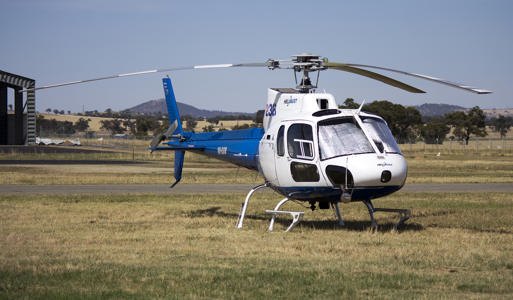 Heli-Aust Aérospatiale Industries AS350BA at Wagga Wagga Airport