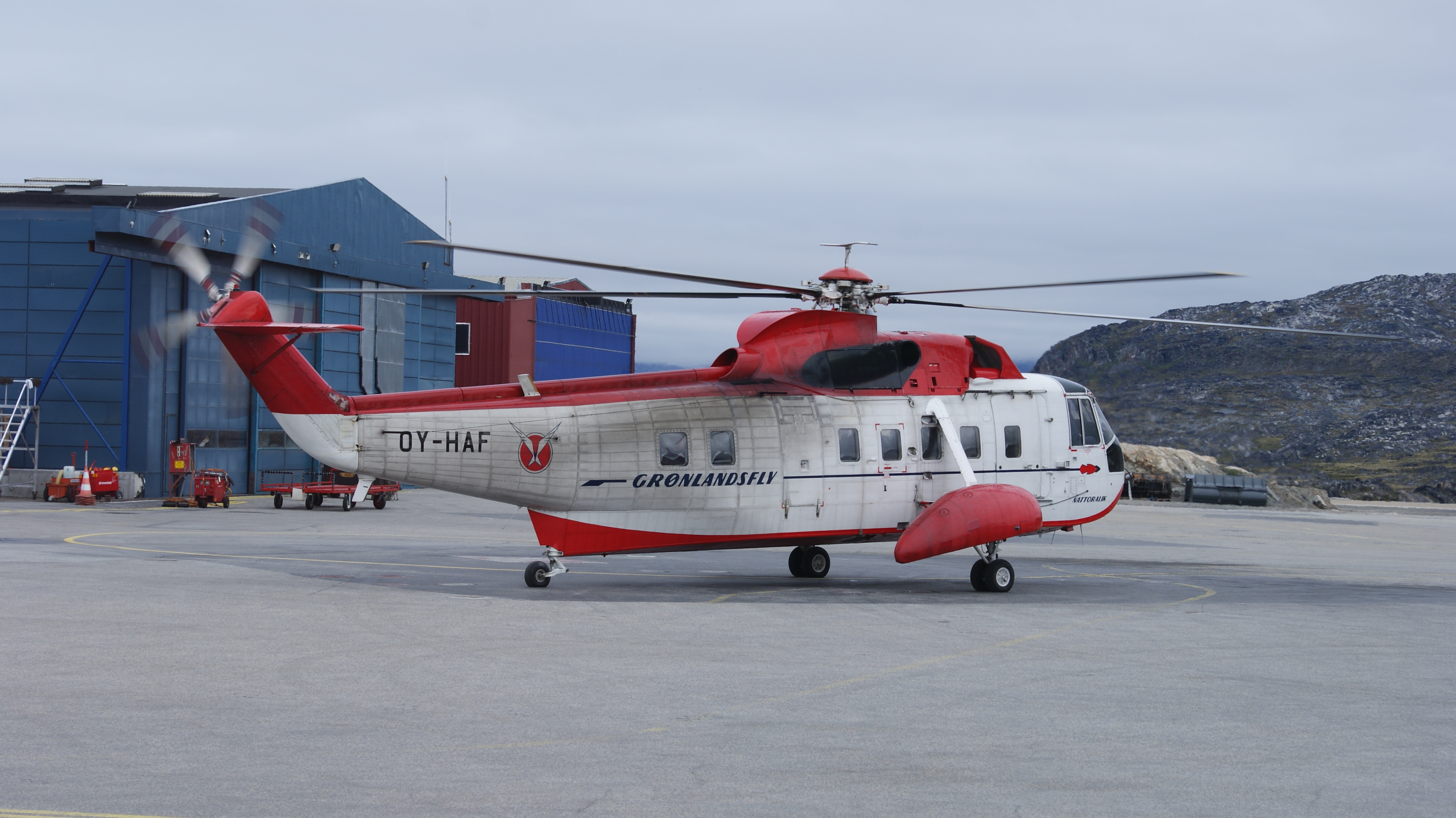 Ilulissat-airport-air-greenland-sikorsky-s61n