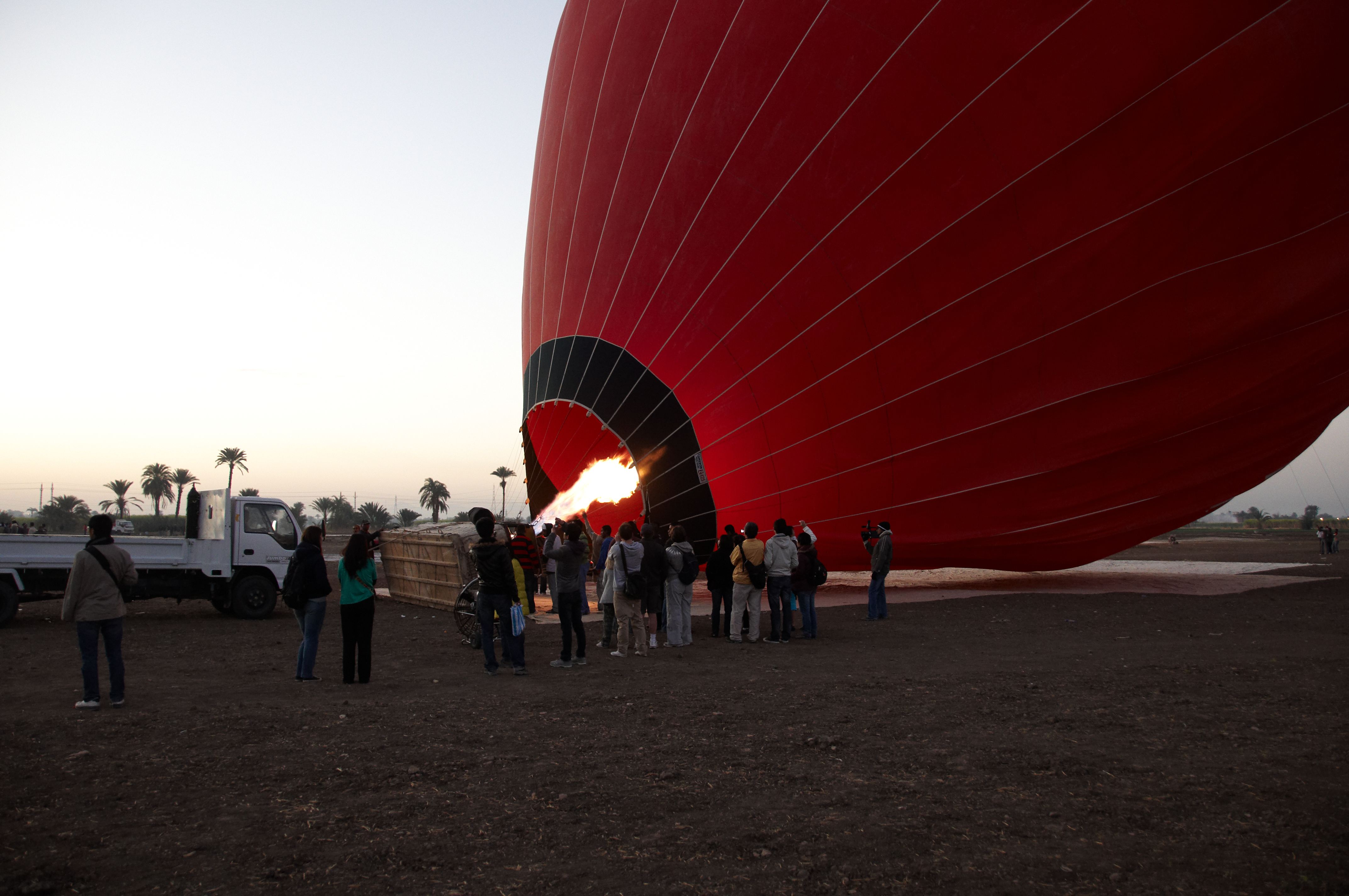 Luxor hot air balloon C