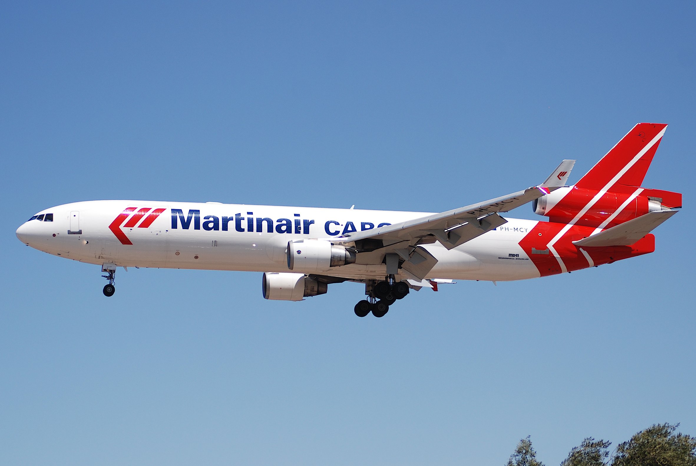 Martinair Cargo MD-11; PH-MCY@LAX;18.04.2007 463mg (4270396377)